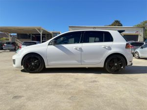 VOLKSWAGEN GOLF 2012