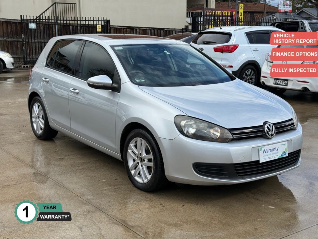 VOLKSWAGEN GOLF 2010